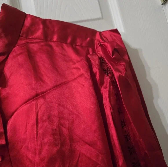 Vintage Pierre Cardin Pure Silk Blouse, Pleated Shoulders, Crochet Detail, EUC! - Picture 5 of 10